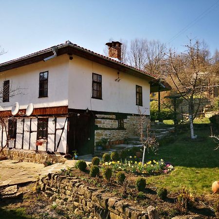 Къща За Гости Ножери Trjawna Exterior foto
