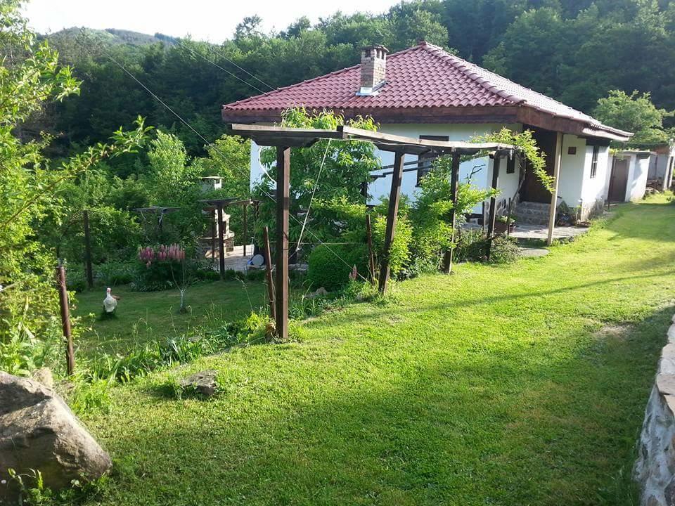 Къща За Гости Ножери Trjawna Exterior foto